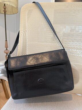 The Trend black leather shoulder bag